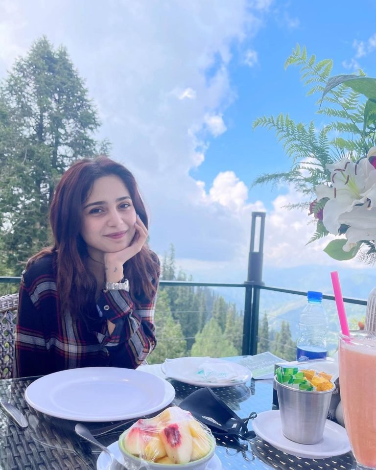 Aima Baig shared some mesmerizing scenery pics from a northern trip