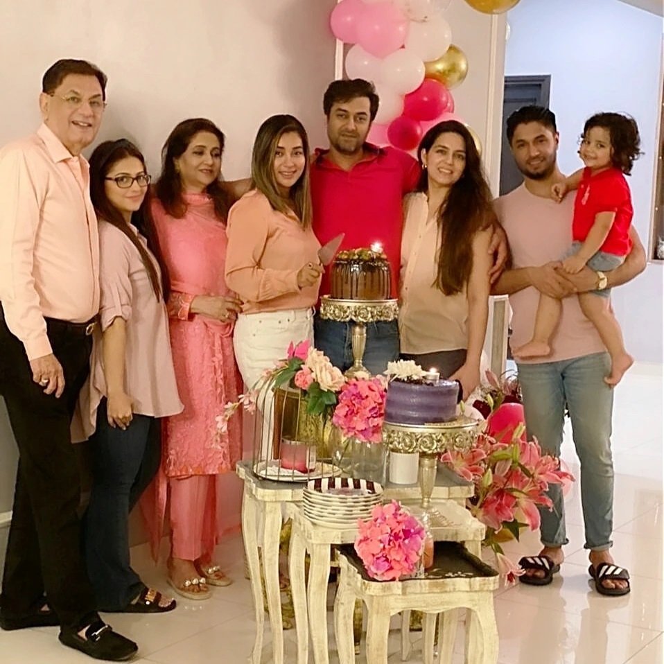 Komal Rizvi Celebrates her Birthday With Family at home