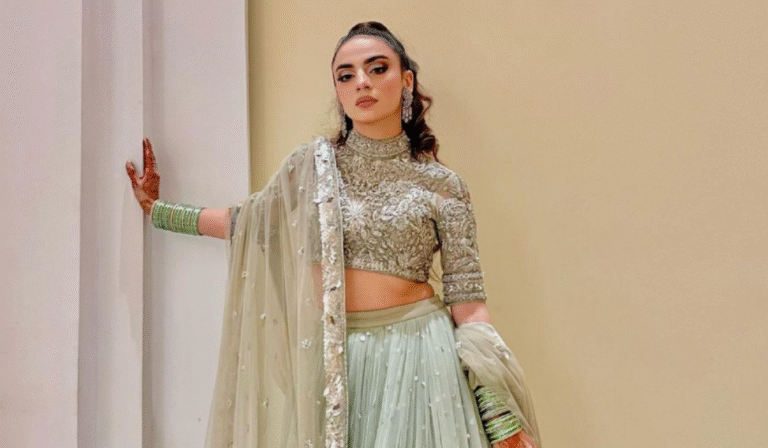 Mehar Bano Sets Internet Ablaze with Fiery Moves in Pan India Dance Challenge
