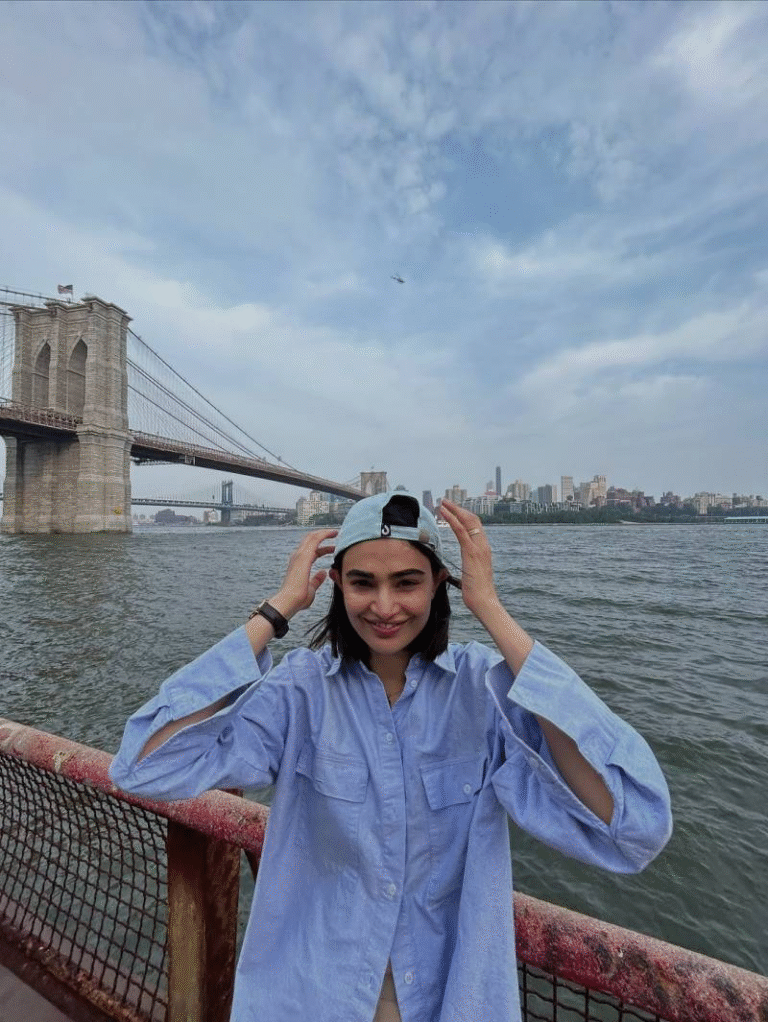 Saheefa Jabbar Khattak Turns Heads with Her Laid-Back Glam