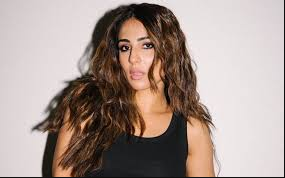  Ushna Shah Turns Heads with Bold High-Heel Photoshoot
