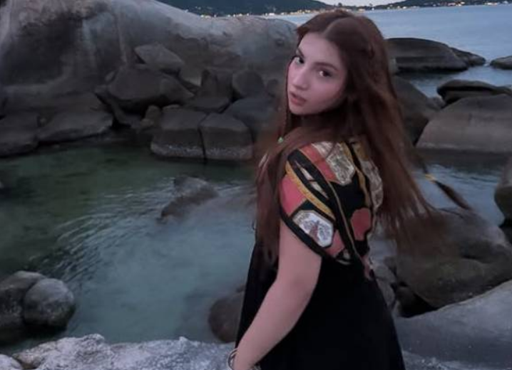 Dananeer Stuns as She Lands in Houston for HUM Awards