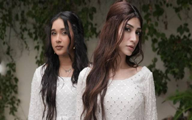 Zoya Nasir’s Dance Reel with Influencer Sara Wins Hearts on Social Media