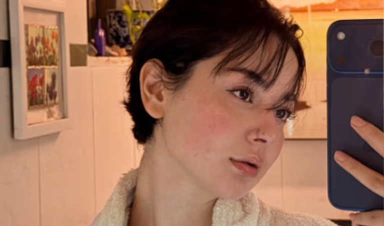 Hania Aamir Faces Online Backlash After Humility Advice During Viral Rickshaw Ride Video
