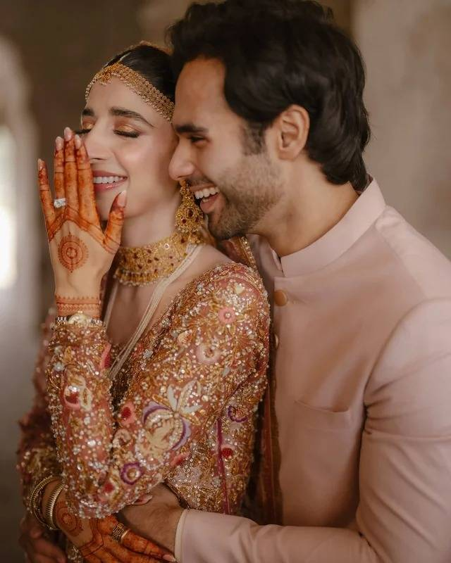 Mawra Hocane’s Social Media Message Sparks Pregnancy Rumors Among Fans